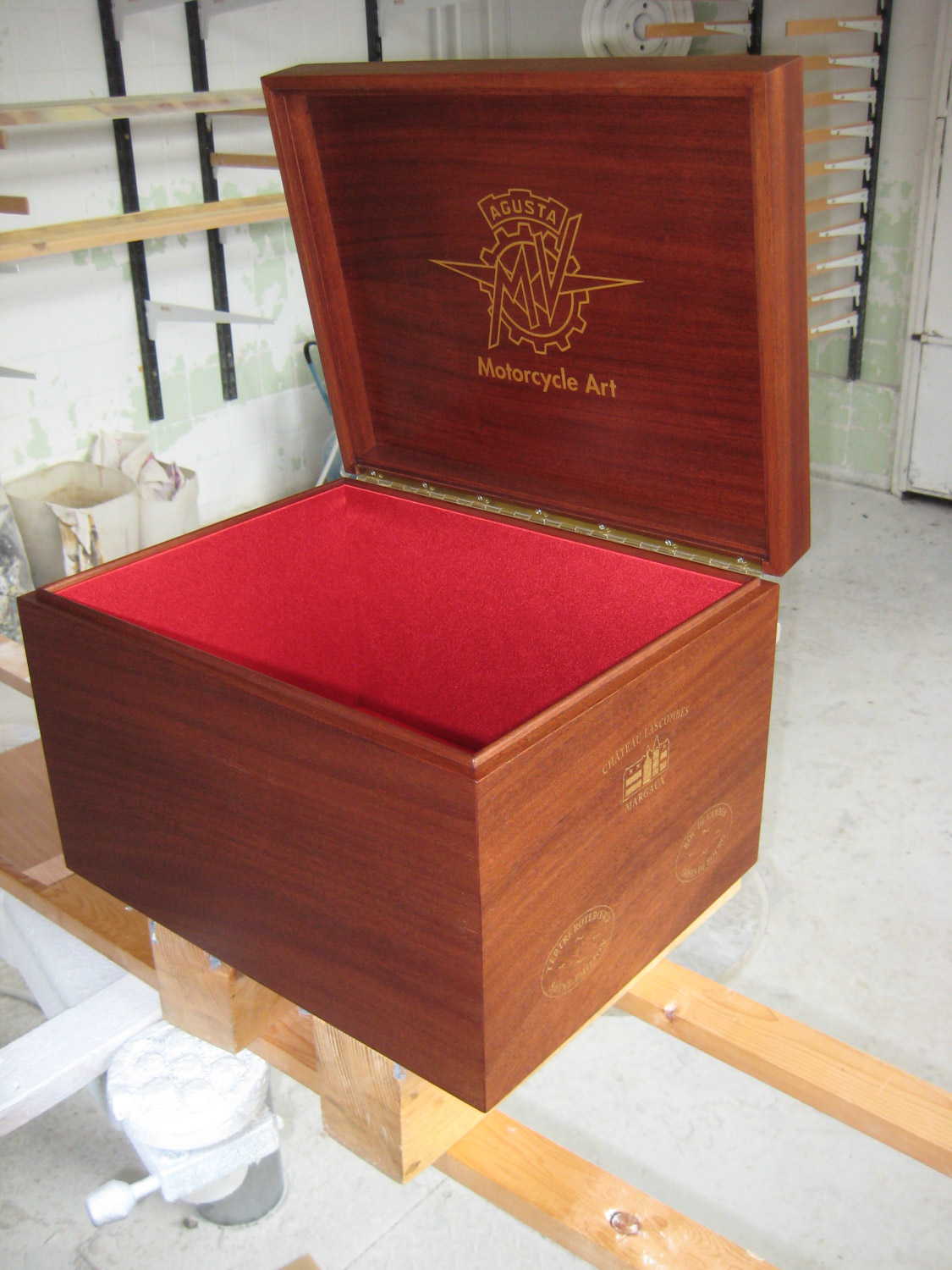 Travauxsurbois Mobilier boitier prestige 1